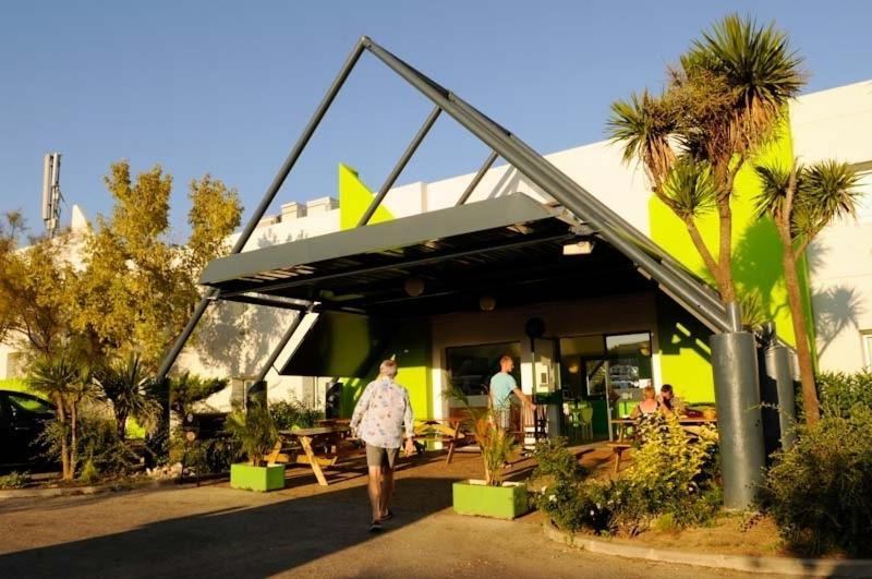 Lemon Hotel - Mery Sur Oise/Cergy Exterior photo