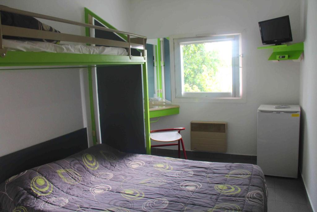 Lemon Hotel - Mery Sur Oise/Cergy Exterior photo